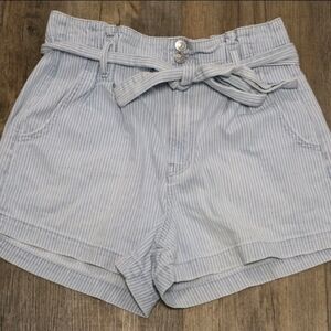 American Eagle AEO Striped Paper Bag High Waist Mom Shorts Blue Size 6